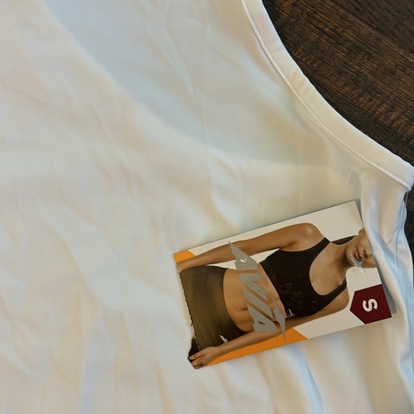 Avia Women's Performance ButterSoft Twist Back Sleeveless Tank Top Size S (4-6) - Picture 9 of 13